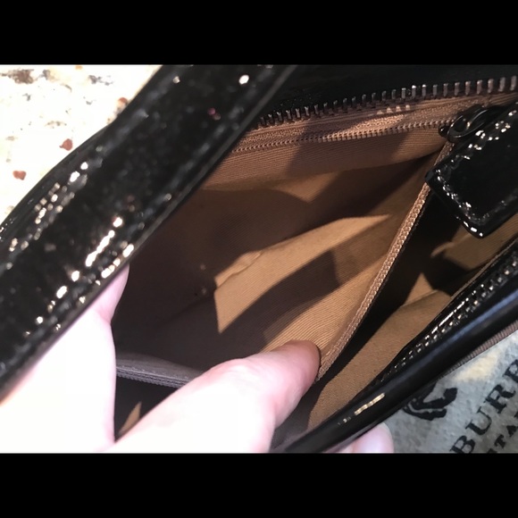 Burberry handbag - Picture 4 of 8